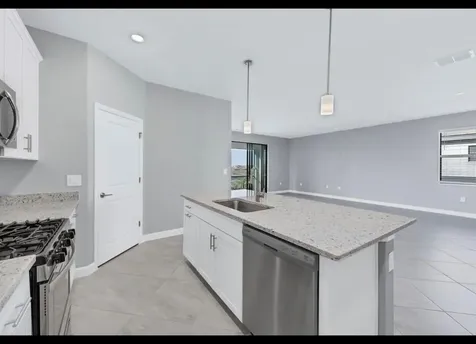 5127 Coral Reef Way Bradenton FL 34211