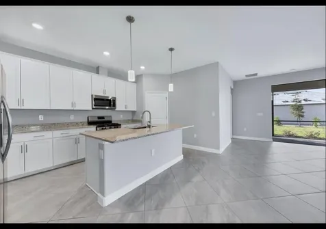 5127 Coral Reef Way Bradenton FL 34211