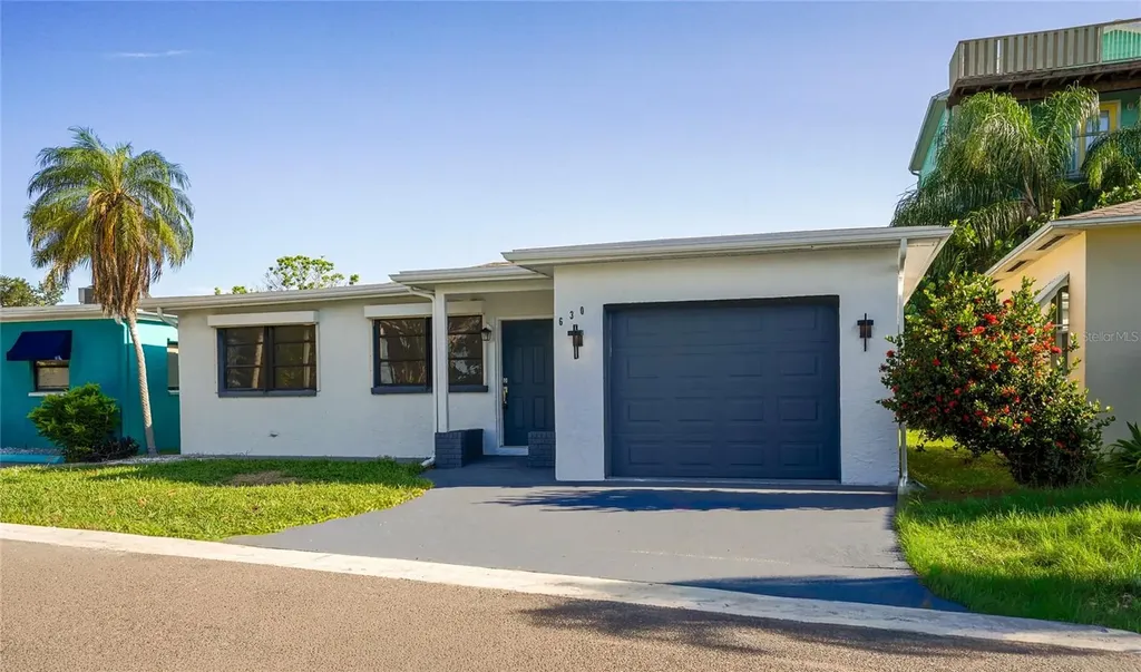 630 180th Avenue E Redington Shores FL 33708