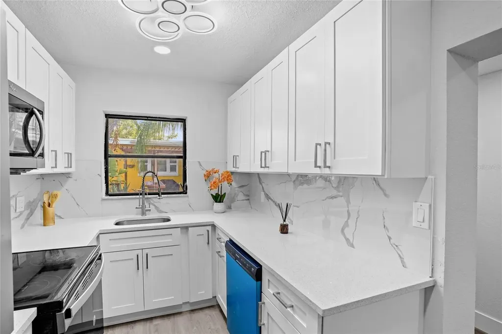630 180th Avenue E Redington Shores FL 33708