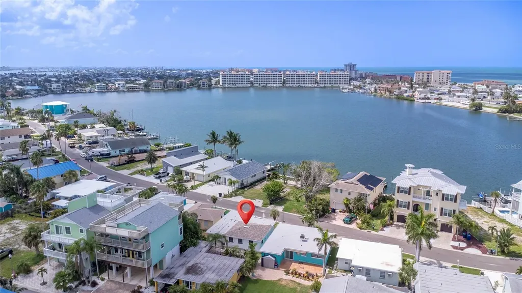 630 180th Avenue E Redington Shores FL 33708