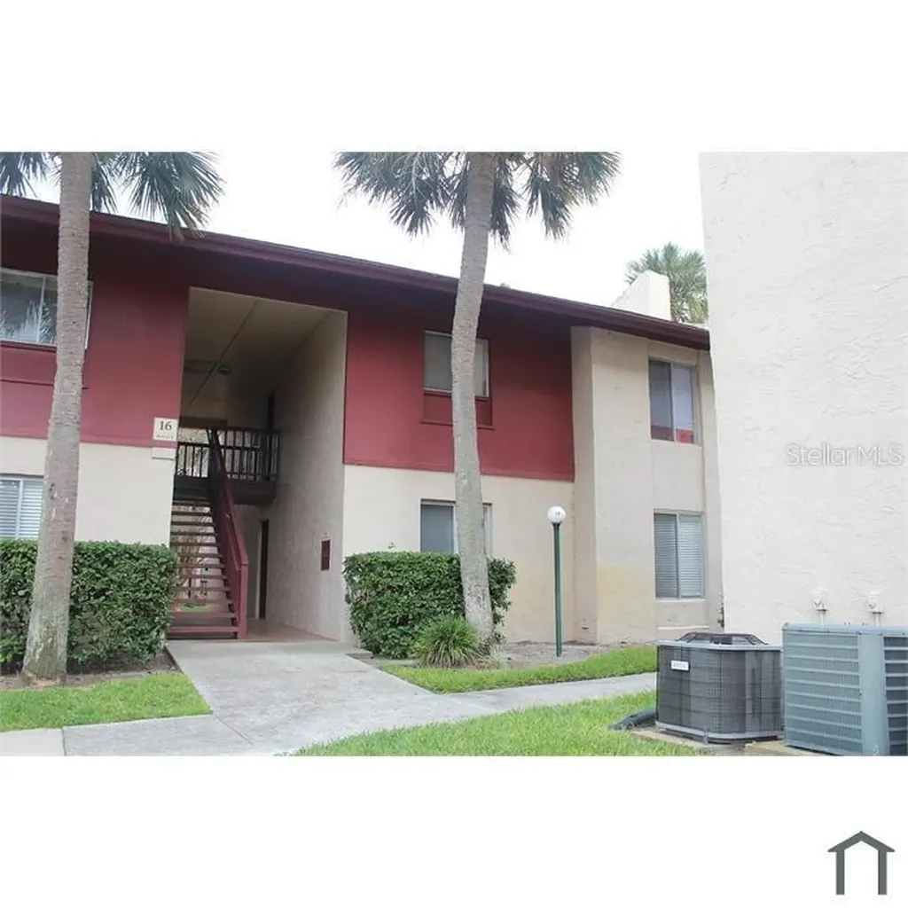 8605 Champlain Court Tampa FL 33614