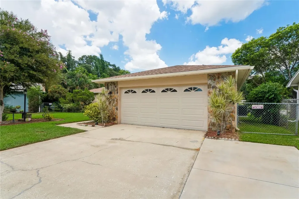 10681 Seminole Forest Street E Seminole FL 33778