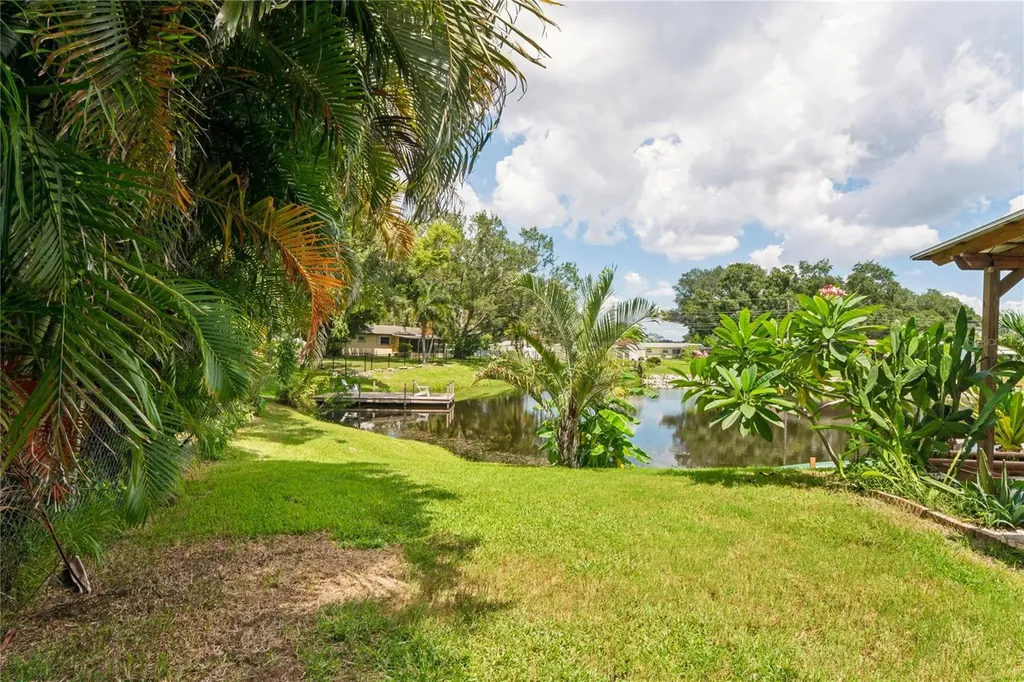 10681 Seminole Forest Street E Seminole FL 33778