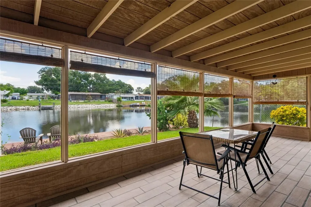 10681 Seminole Forest Street E Seminole FL 33778