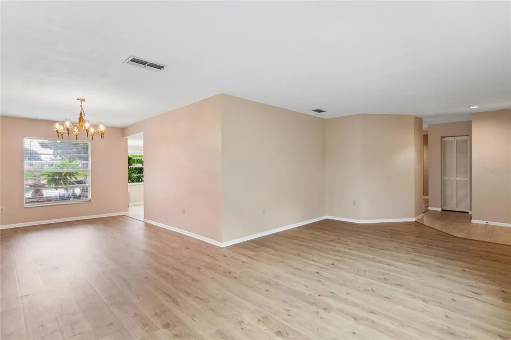 10681 Seminole Forest Street E Seminole FL 33778