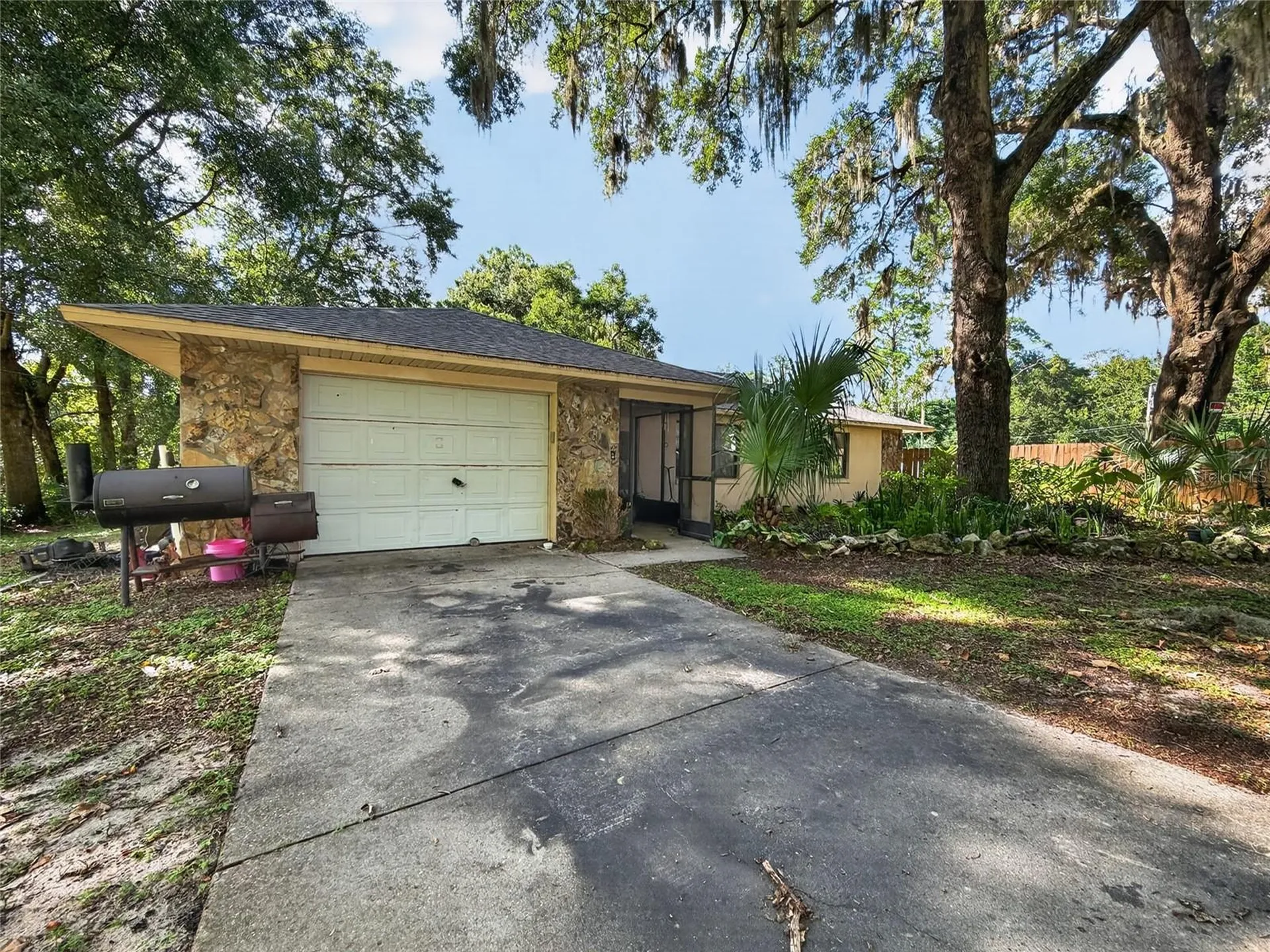 11025 SE 132nd Place Ocklawaha FL 32179