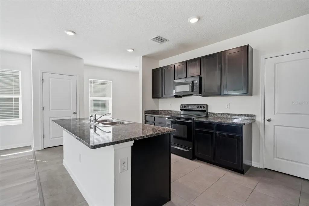 32745 Pez Landing Lane Wesley Chapel FL 33543