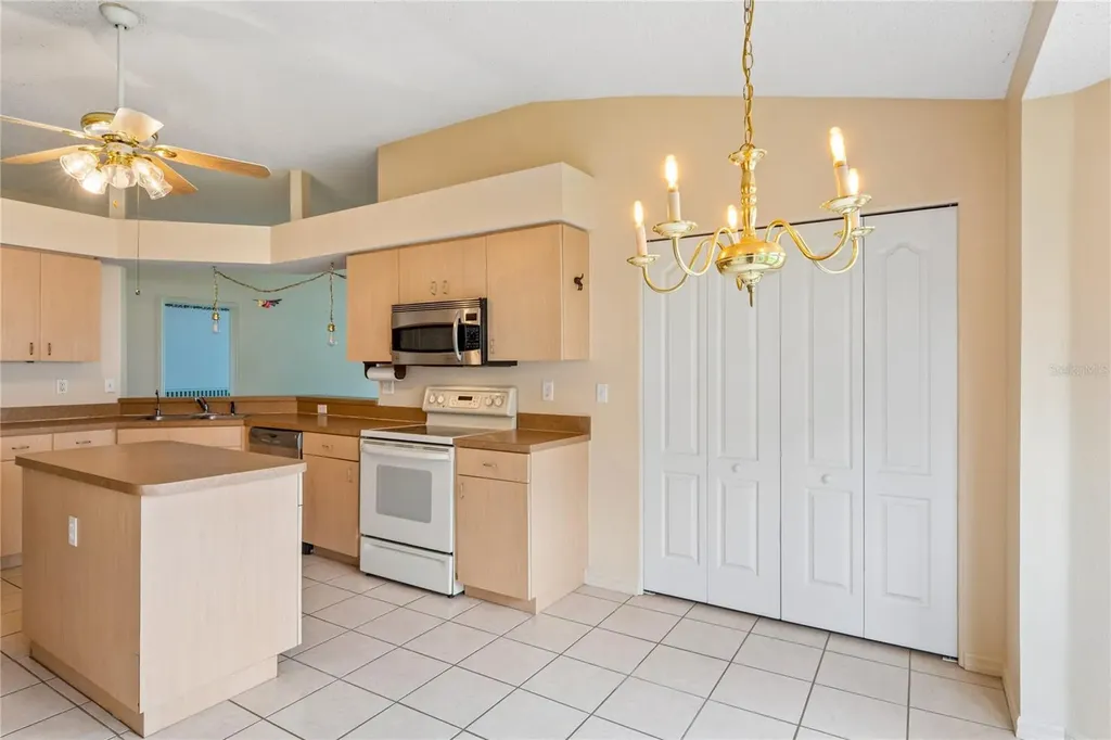 2208 Worthington Greens Drive Sun City Center FL 33573