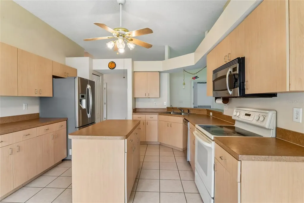 2208 Worthington Greens Drive Sun City Center FL 33573