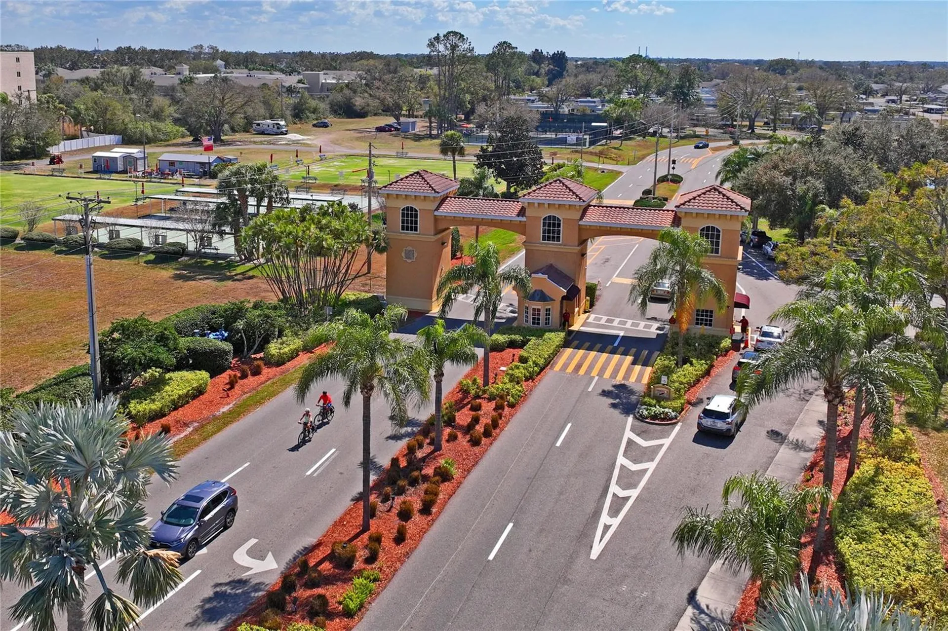 2208 Worthington Greens Drive Sun City Center FL 33573