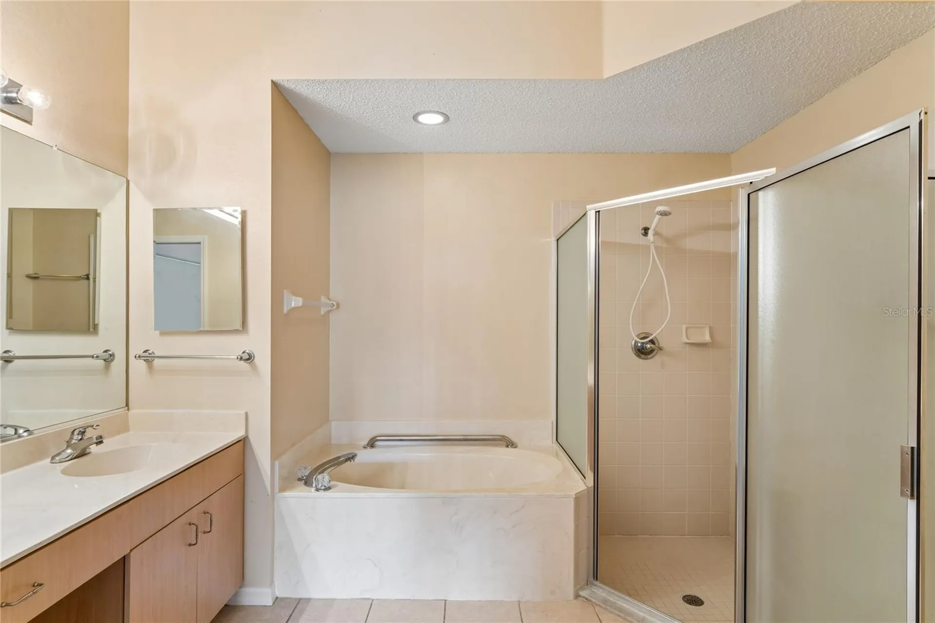 2208 Worthington Greens Drive Sun City Center FL 33573