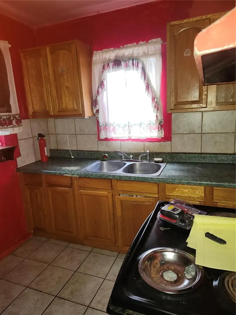 1427 SE 1st Avenue Gainesville FL 32641