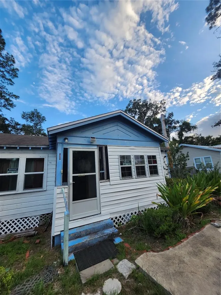 1427 SE 1st Avenue Gainesville FL 32641