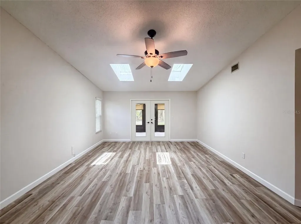 228 Bob White Court Daytona Beach FL 32119