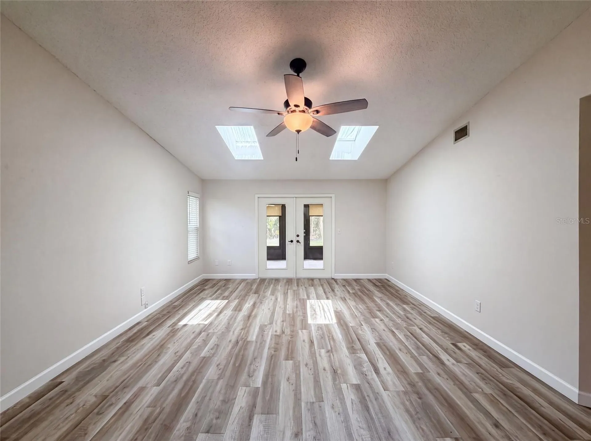 228 Bob White Court Daytona Beach FL 32119