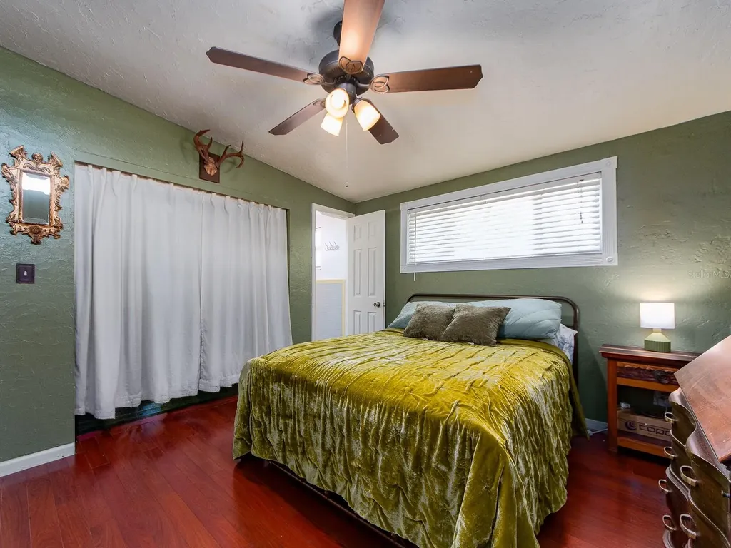 851 65th Avenue S St Petersburg FL 33705