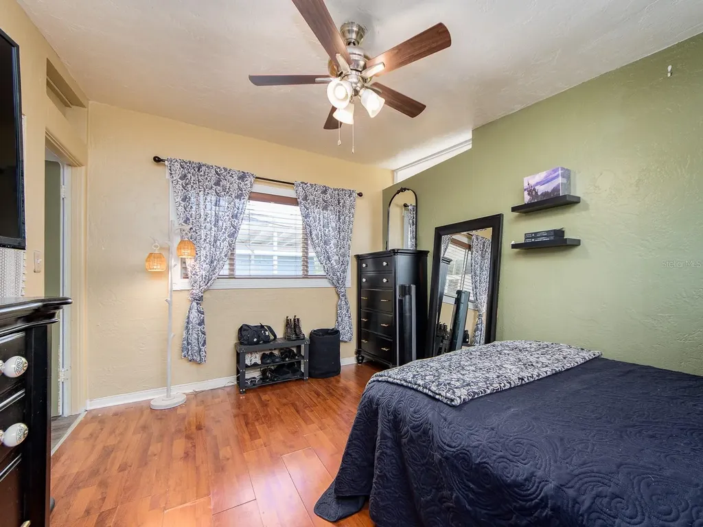 851 65th Avenue S St Petersburg FL 33705