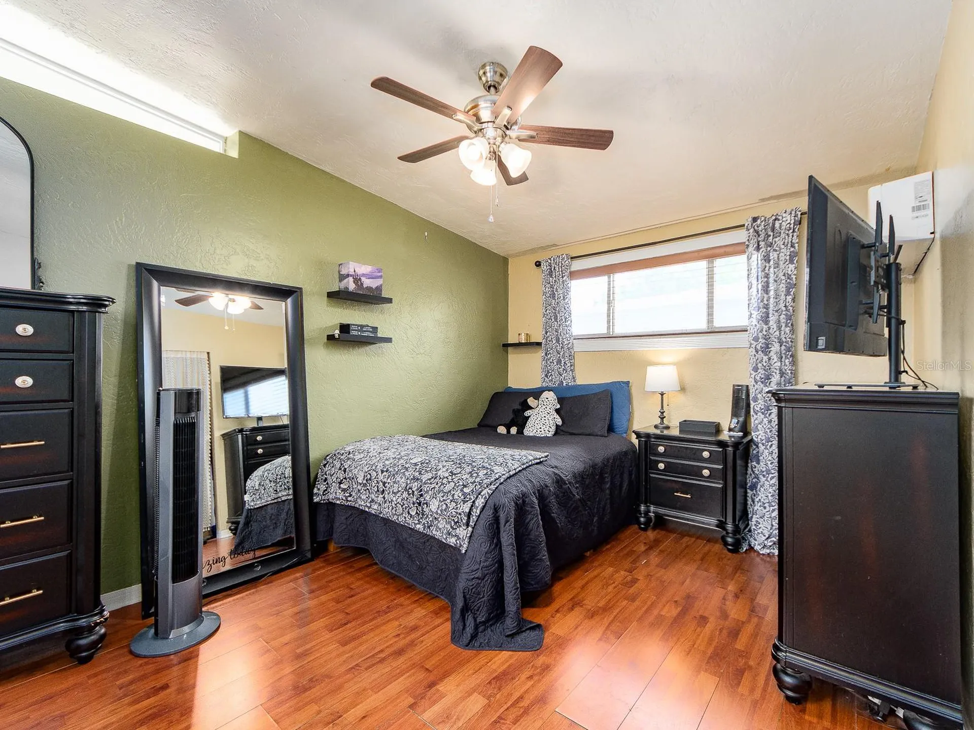 851 65th Avenue S St Petersburg FL 33705