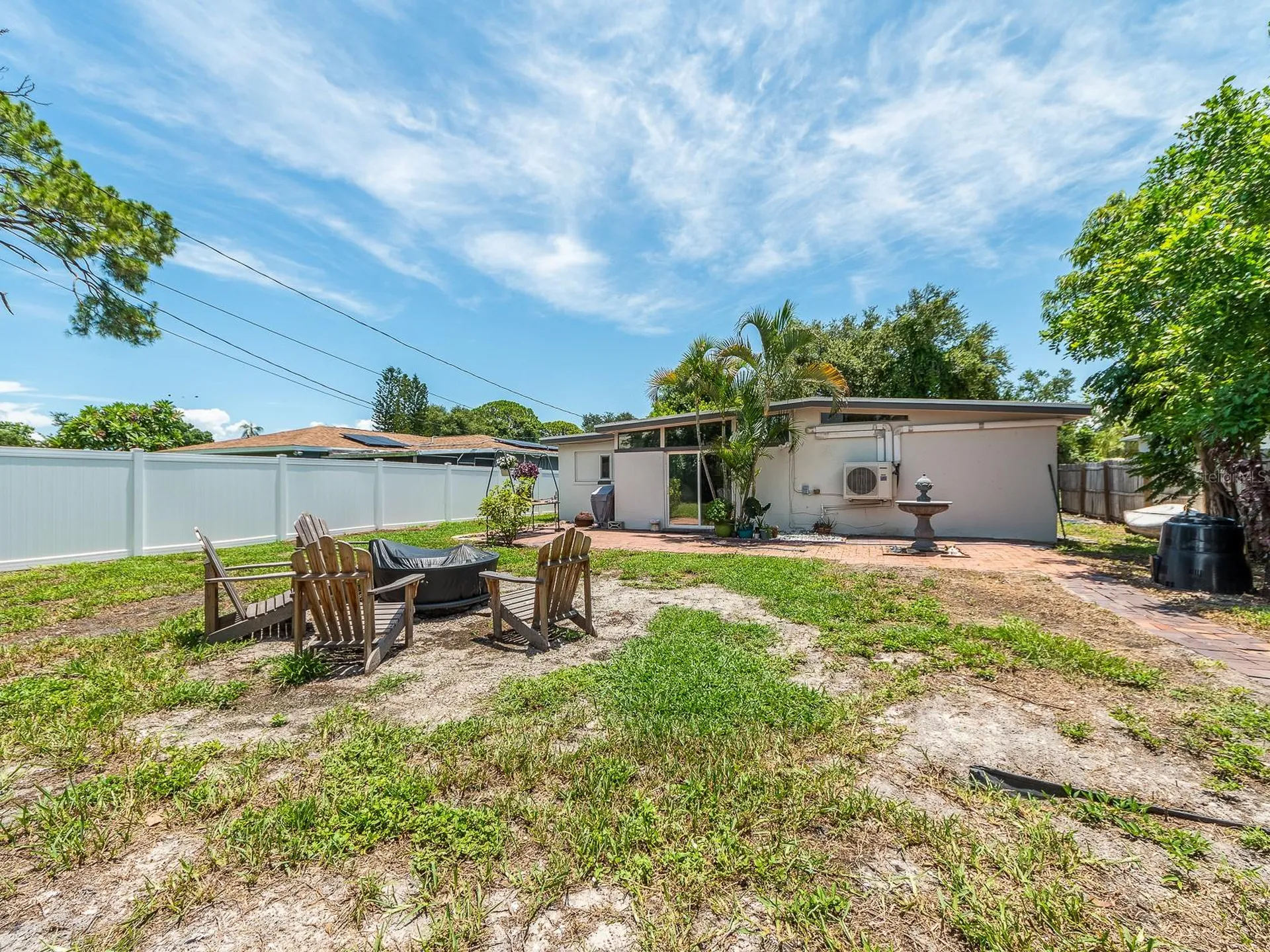 851 65th Avenue S St Petersburg FL 33705