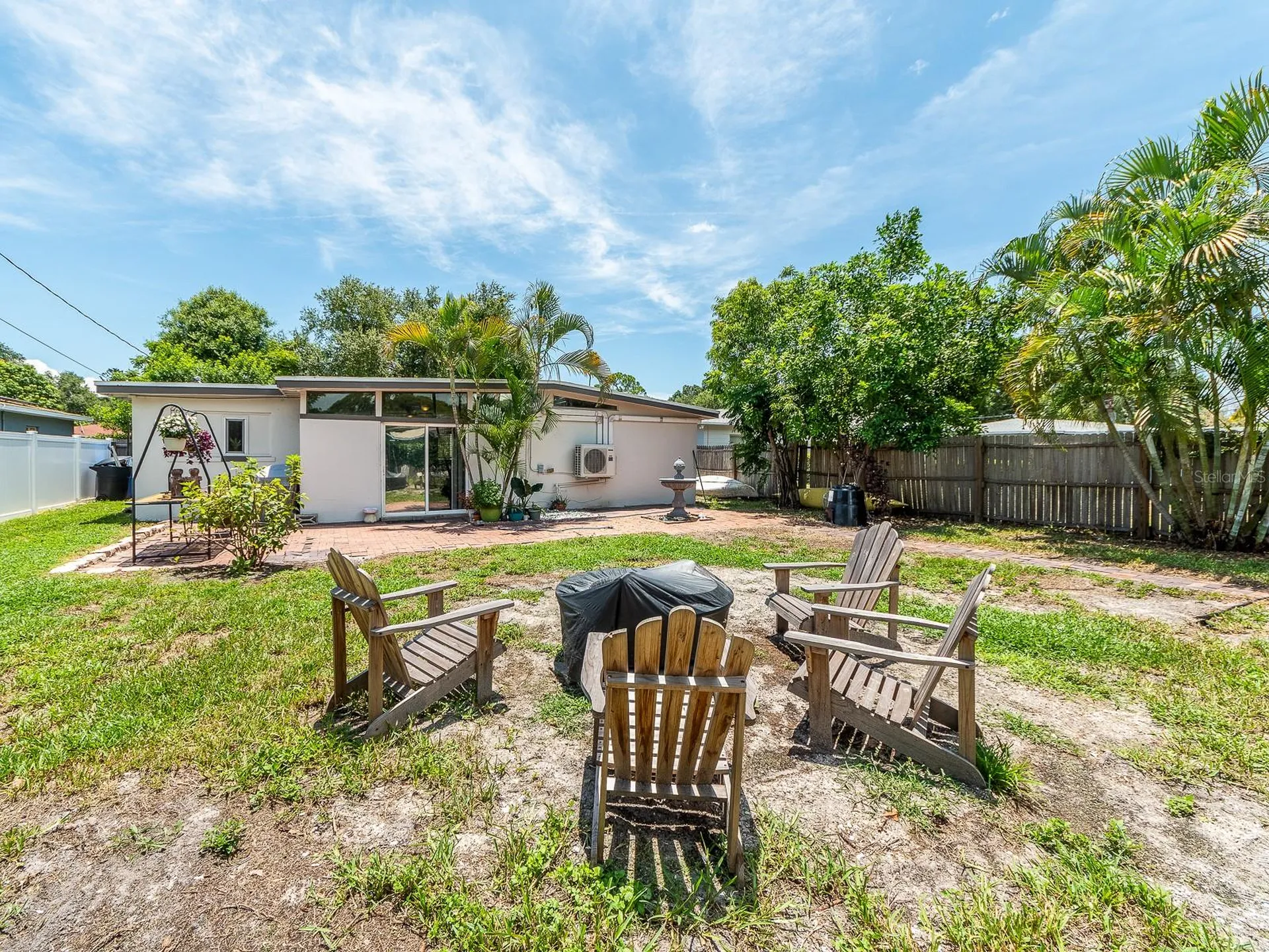 851 65th Avenue S St Petersburg FL 33705