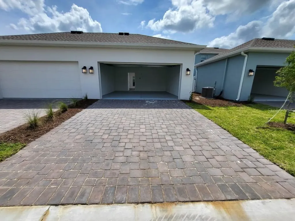 11239 Listening Drive Orlando FL 32832
