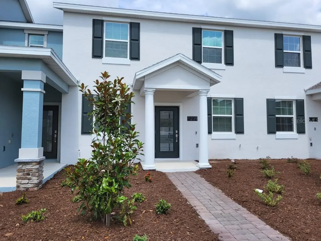 11239 Listening Drive Orlando FL 32832