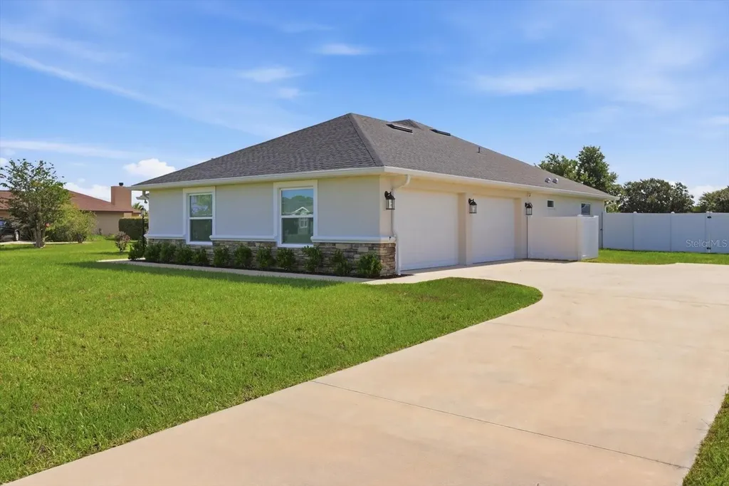 9811 SE 64th Avenue Belleview FL 34420