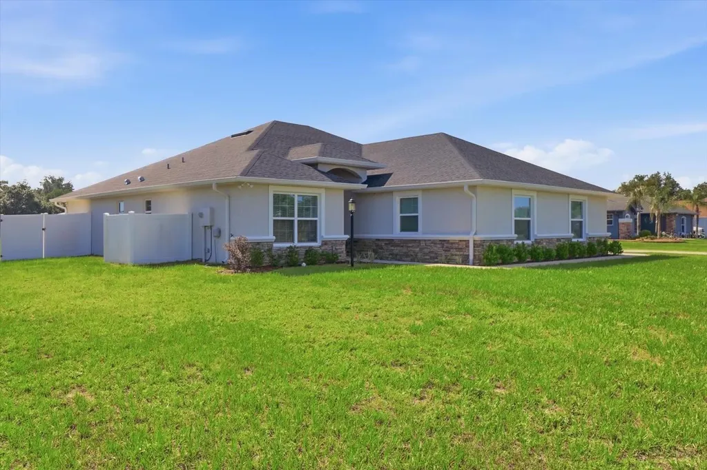 9811 SE 64th Avenue Belleview FL 34420