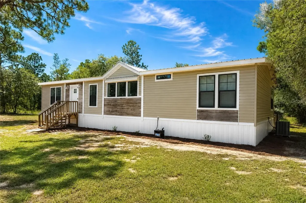 181 Windy Hills Road Hawthorne FL 32640