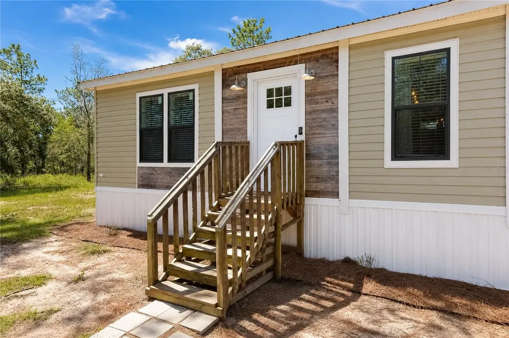 181 Windy Hills Road Hawthorne FL 32640