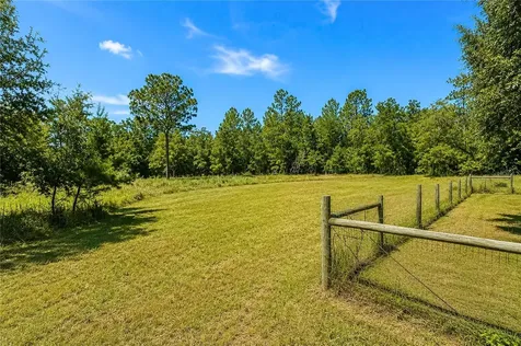 181 Windy Hills Road Hawthorne FL 32640