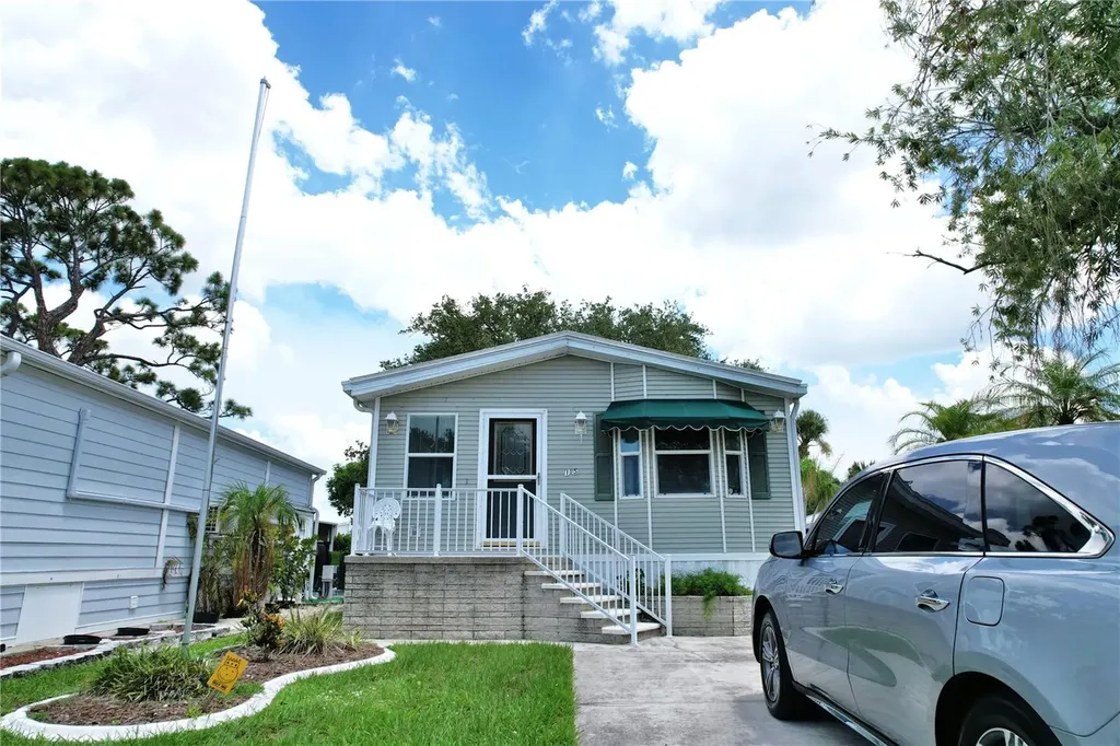 125 Brookshire Drive Nokomis FL 34275