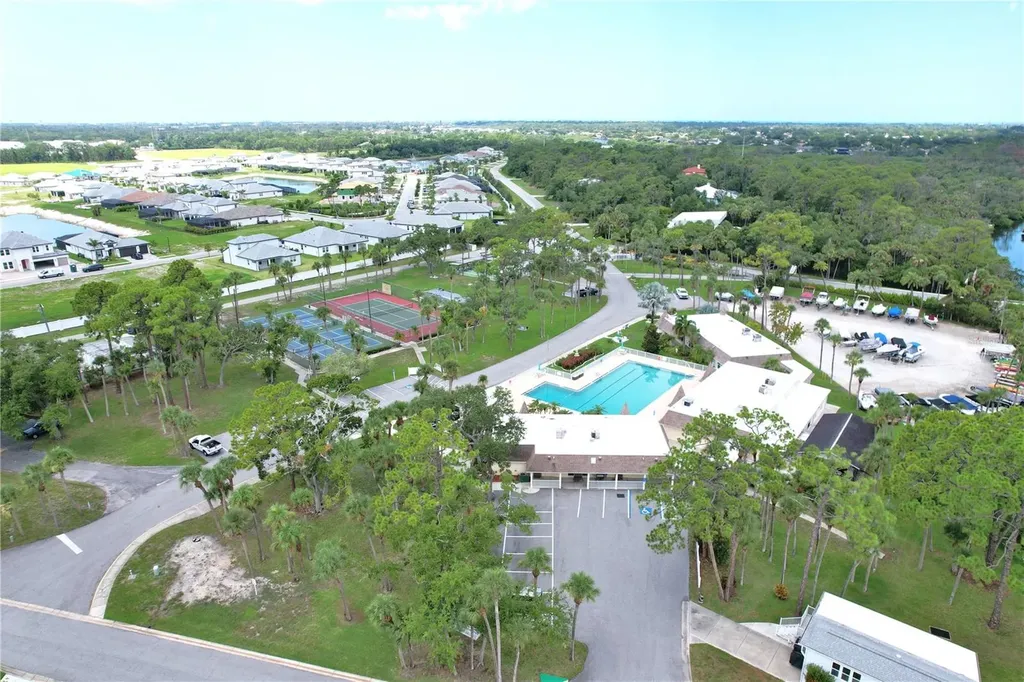 125 Brookshire Drive Nokomis FL 34275
