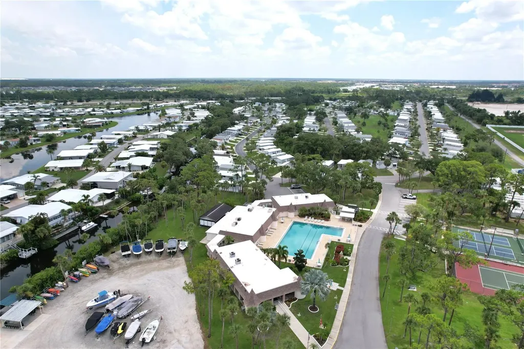 125 Brookshire Drive Nokomis FL 34275