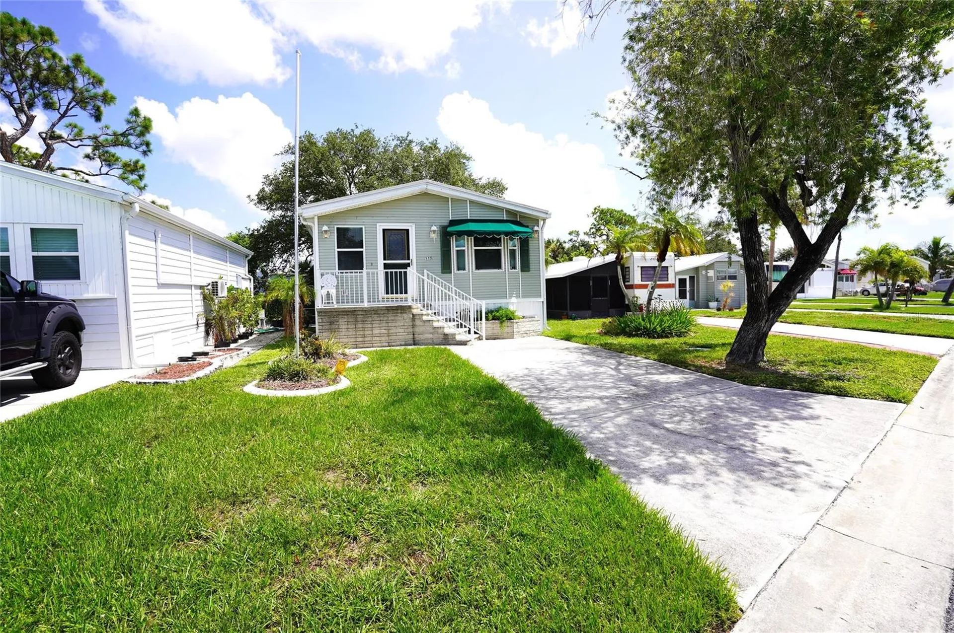 125 Brookshire Drive Nokomis FL 34275