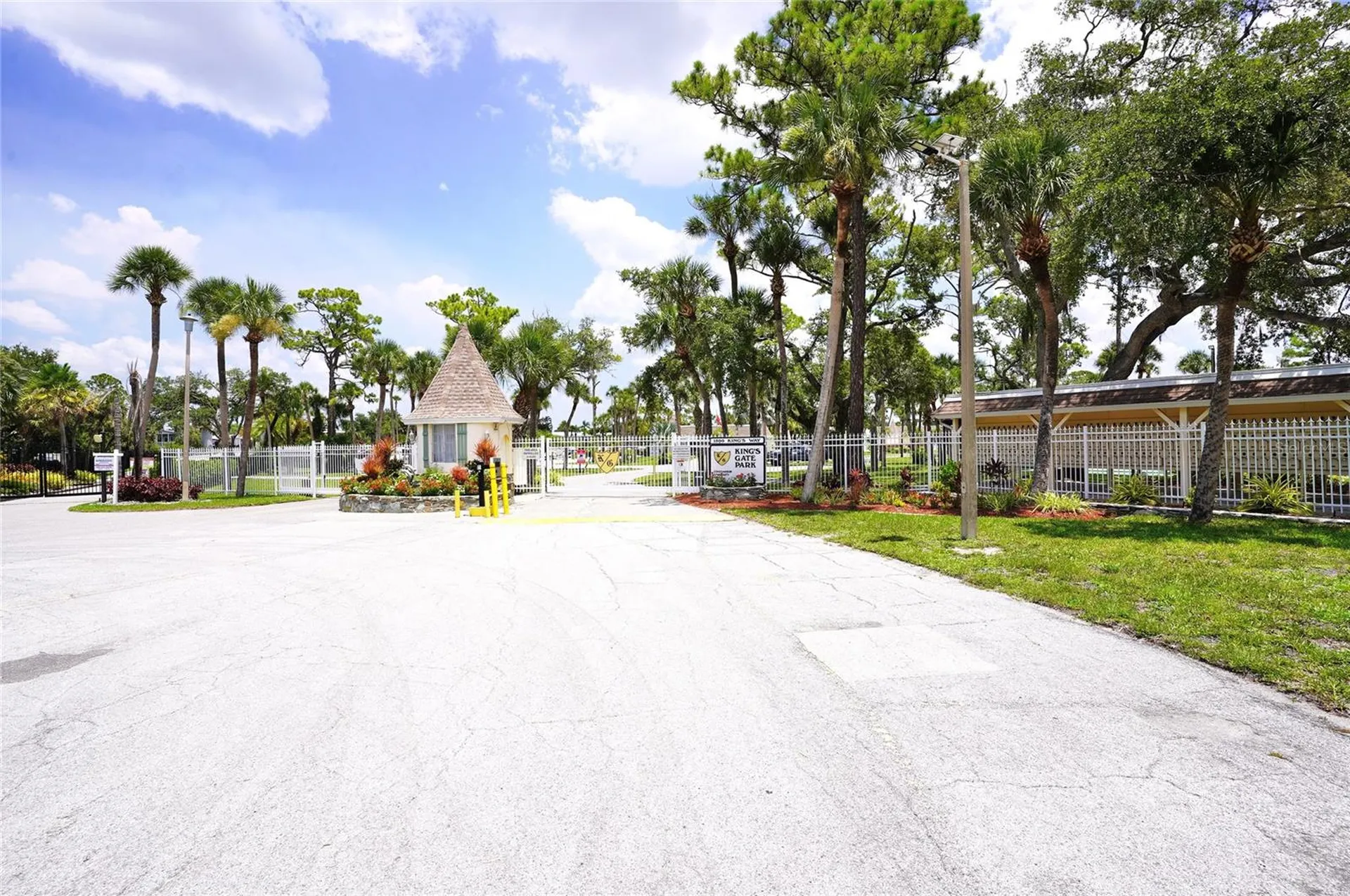 125 Brookshire Drive Nokomis FL 34275