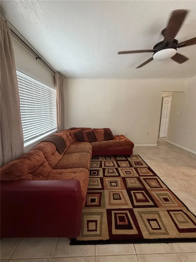 4507 W Gray Street Tampa FL 33609