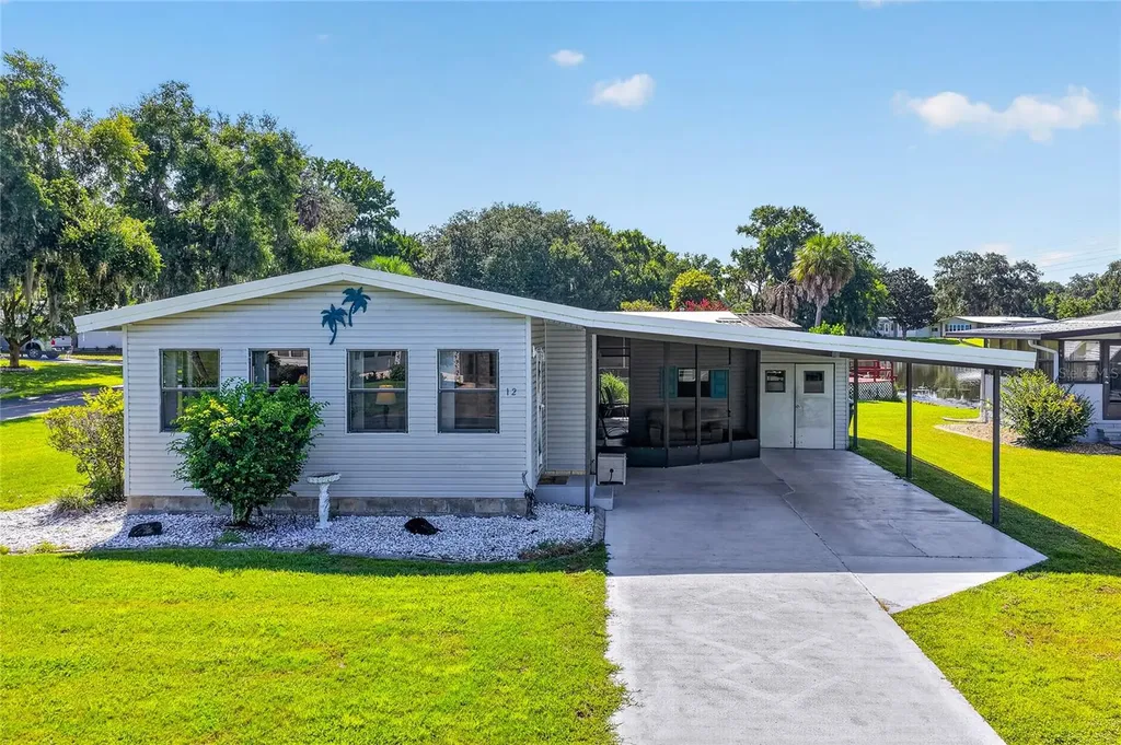 12 N Bobwhite Road Wildwood FL 34785