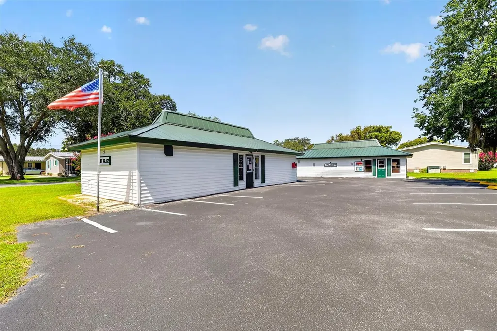 12 N Bobwhite Road Wildwood FL 34785