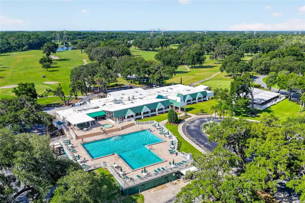 12 N Bobwhite Road Wildwood FL 34785