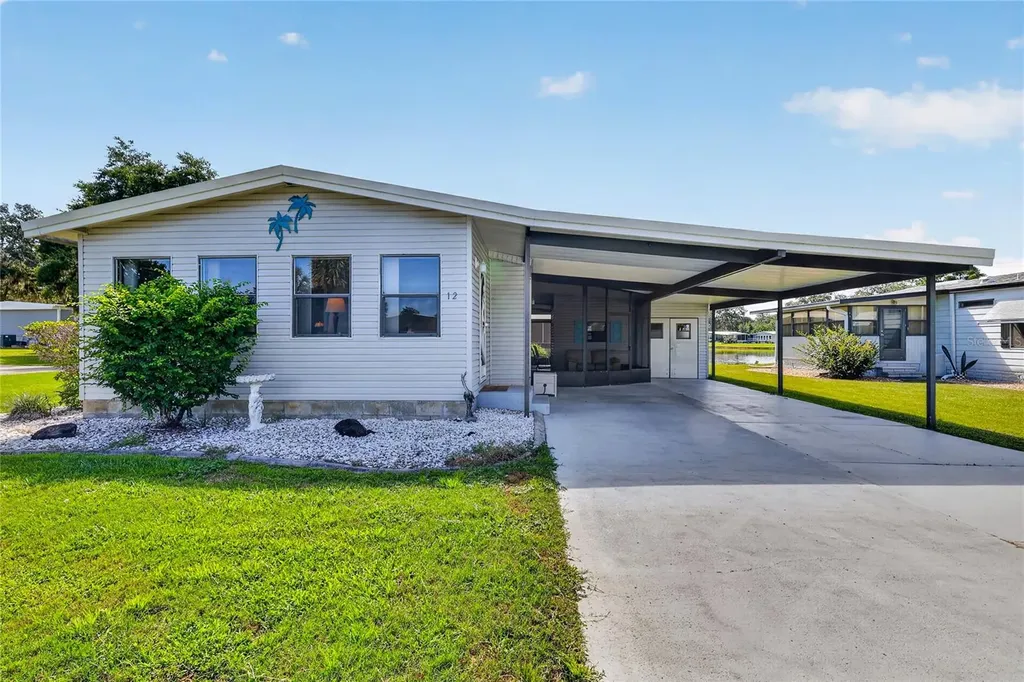 12 N Bobwhite Road Wildwood FL 34785