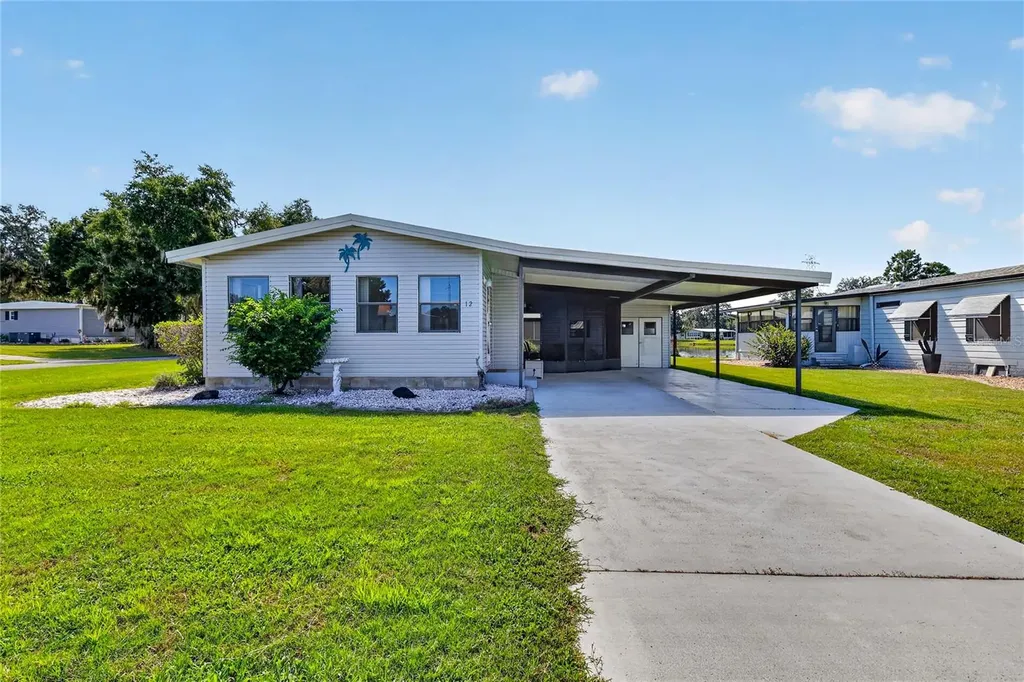 12 N Bobwhite Road Wildwood FL 34785