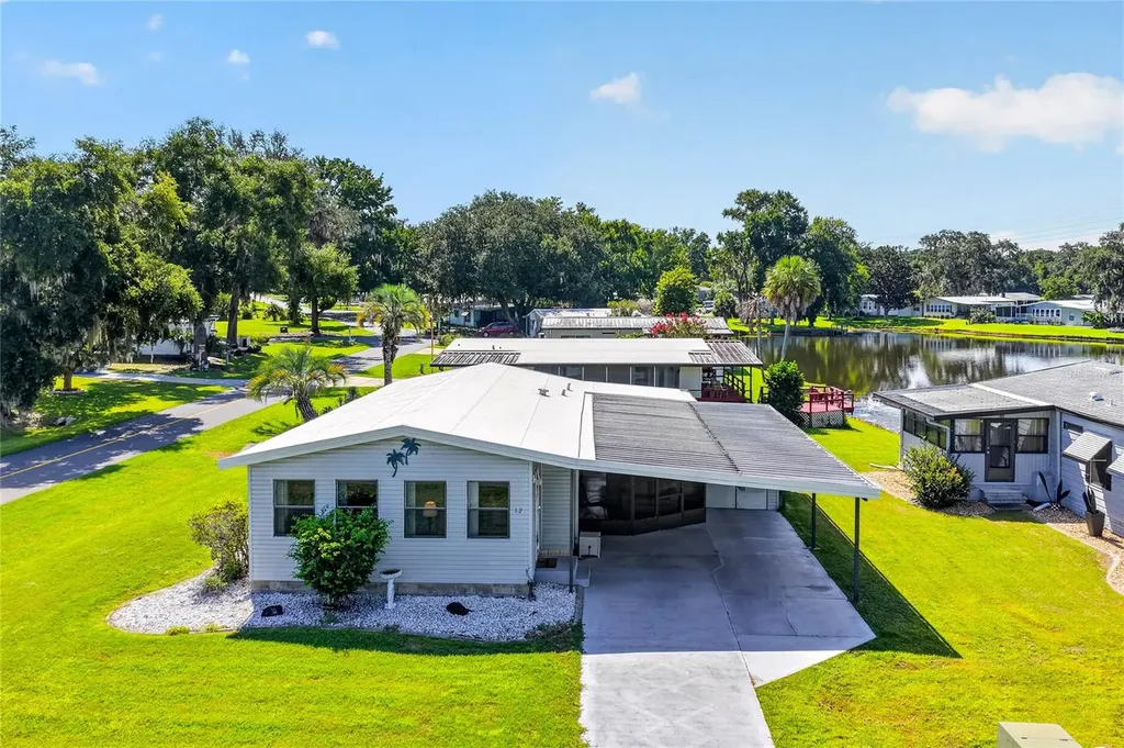 12 N Bobwhite Road Wildwood FL 34785