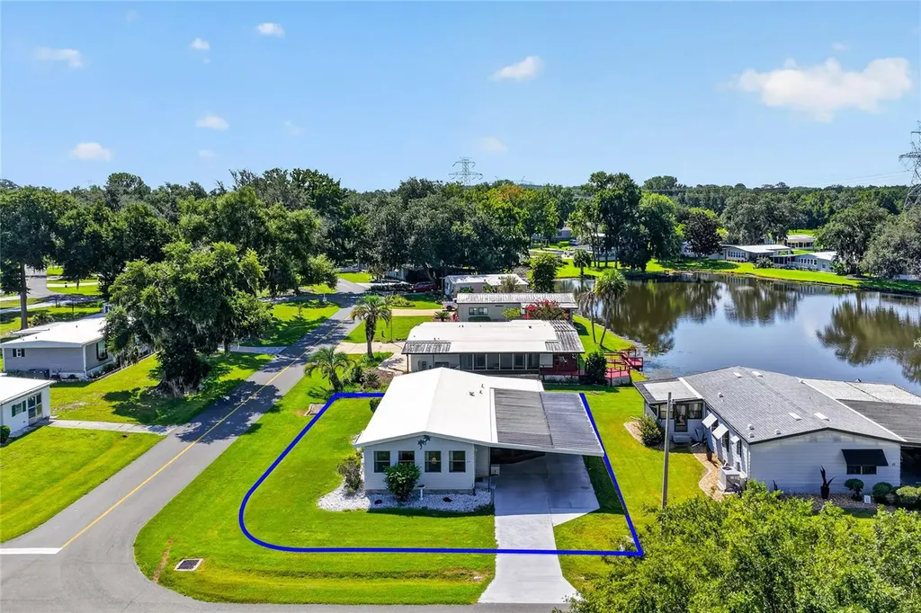 12 N Bobwhite Road Wildwood FL 34785