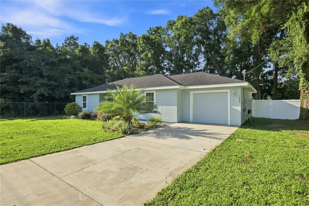 1864 NE 126th Lane Anthony FL 32617