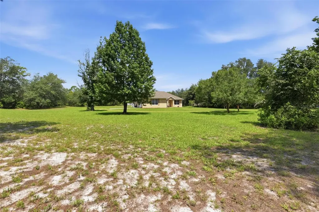 43415 Natchez Street Deland FL 32720