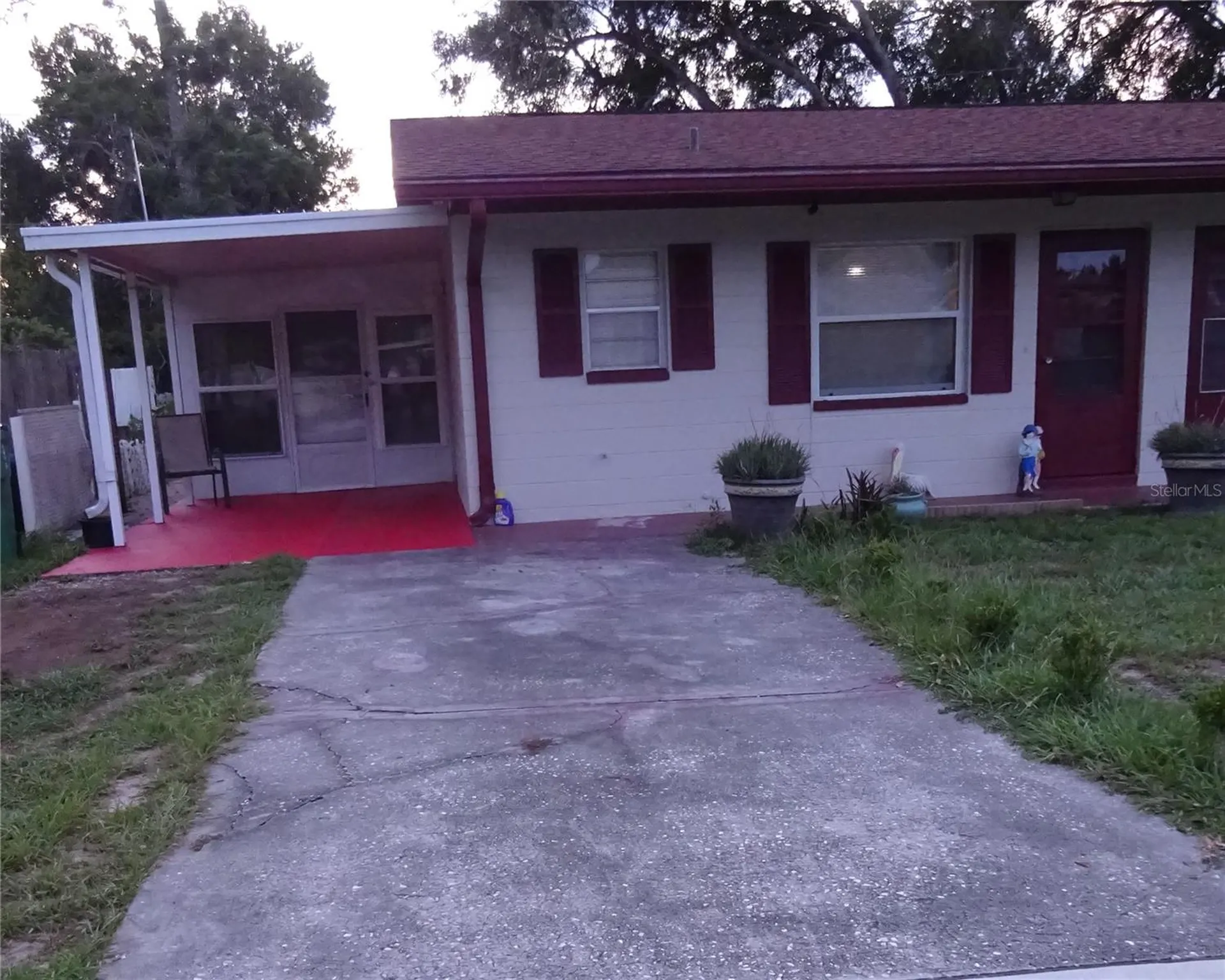 6141 10th Street Zephyrhills FL 33542