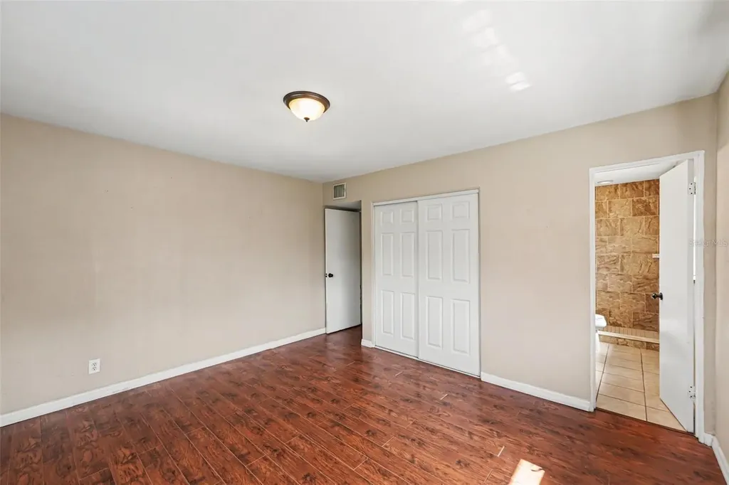 11428 75th Avenue Seminole FL 33772