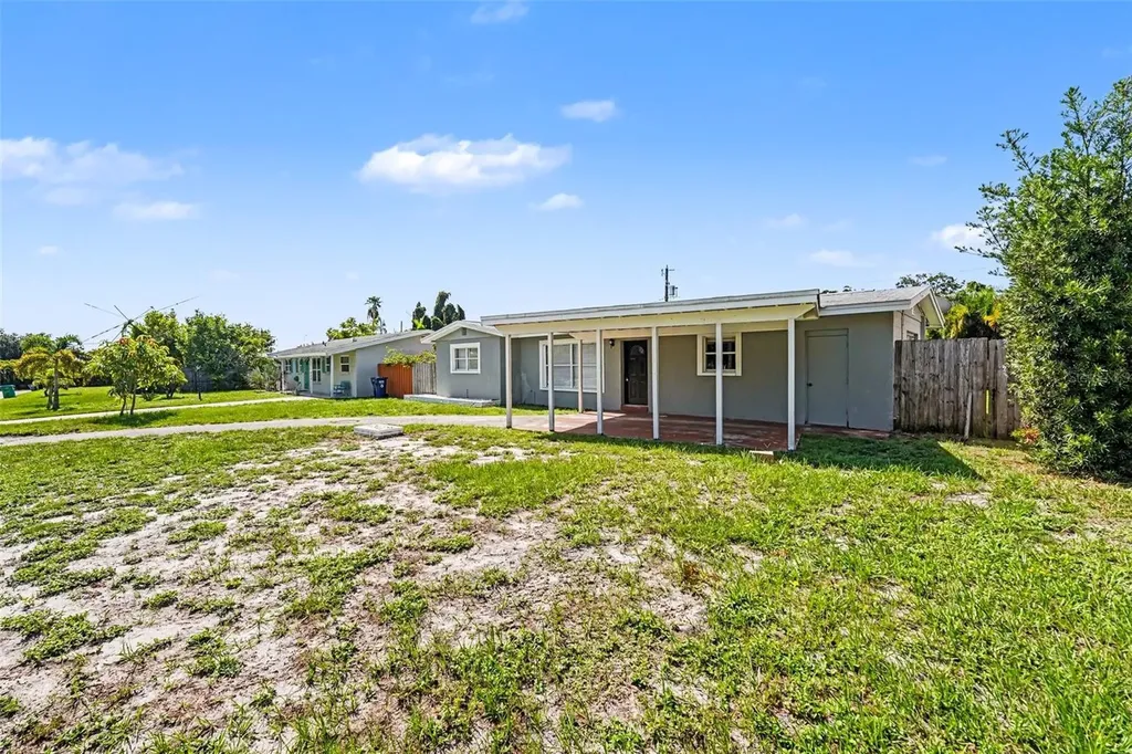 11428 75th Avenue Seminole FL 33772